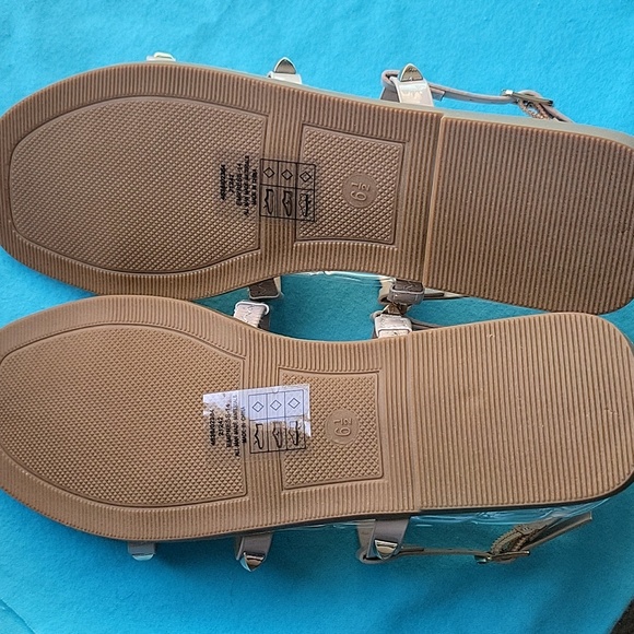 🆕️ Pierre Dumas "Empress-24" Nude Sandals Size 6.5 - Picture 3 of 5